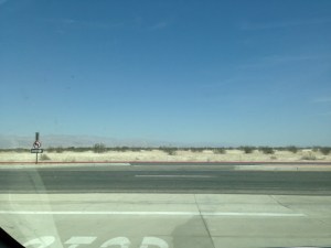 Bãi đất trước cổng vào Sunnylands