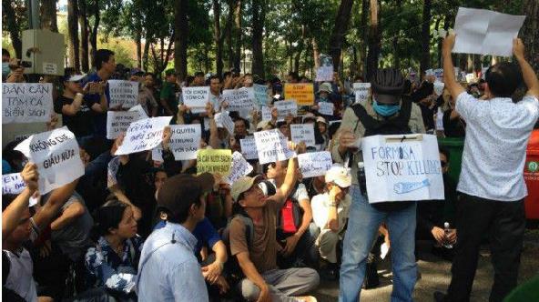 saigon bt chong cachet 8-5-16.jpg